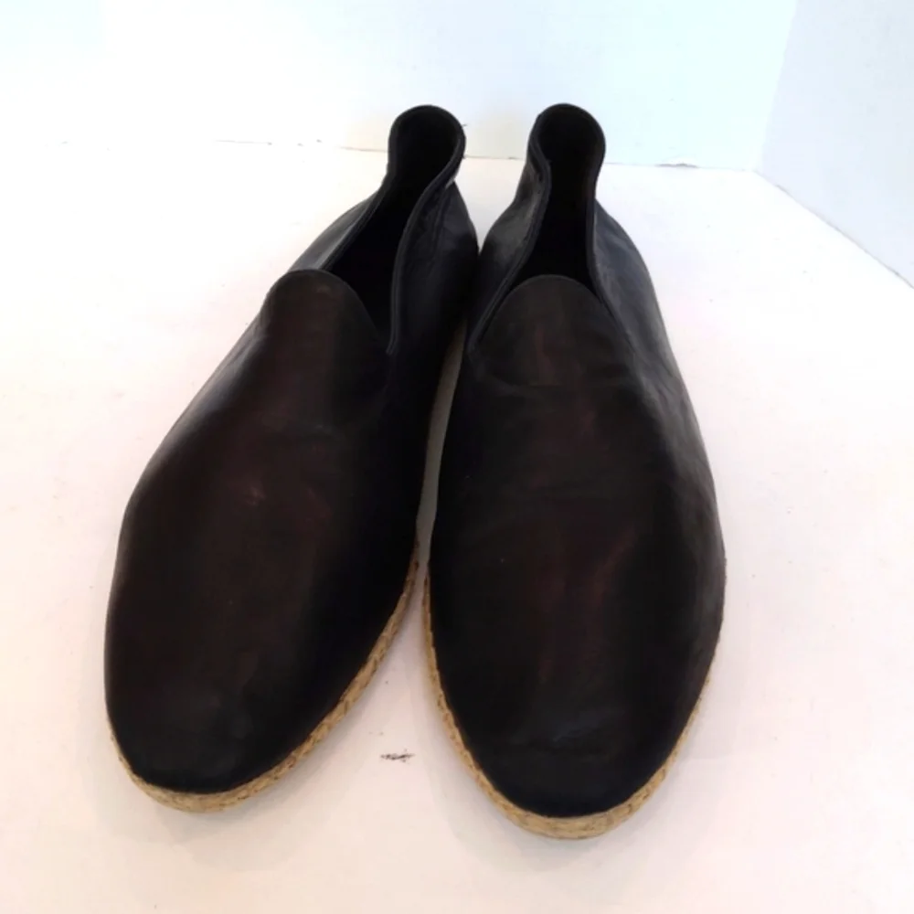 Vince Dillon slip on black flats Size 11